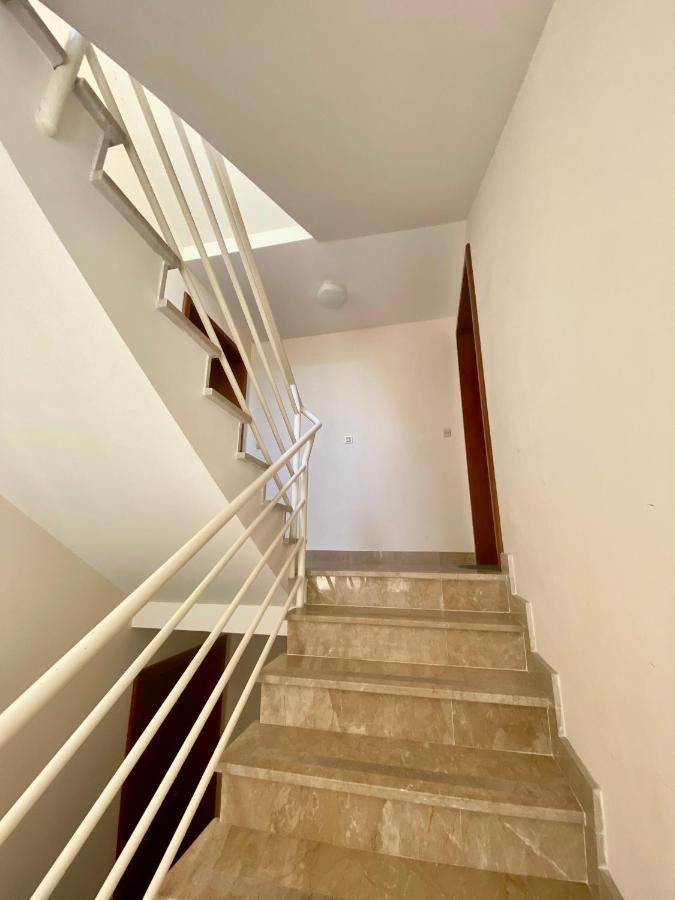 Apartment Prilaz Obali 드라말리 외부 사진