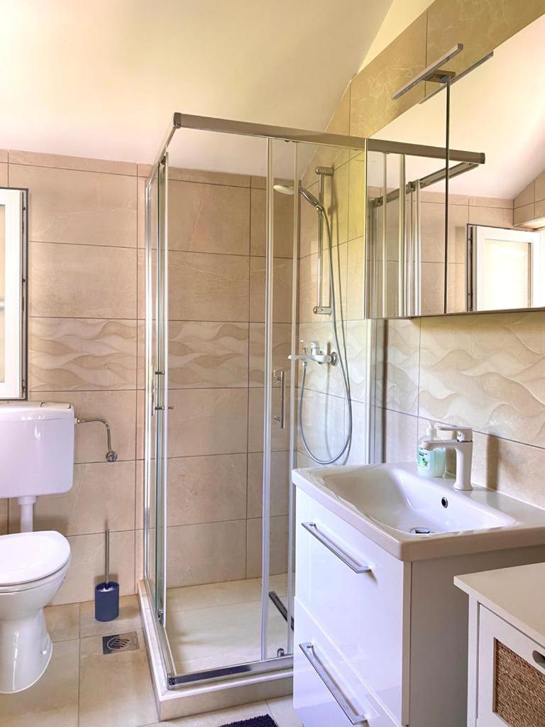 Apartment Prilaz Obali 드라말리 외부 사진